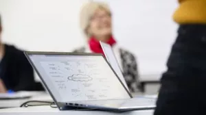 Handbuch: Informationen recherchieren und bewerten