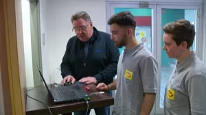 Video: Elektroniker/in - Energie- und Gebäudetechnik