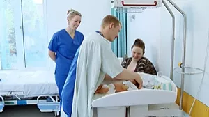 Video: Pflegefachmann/-frau