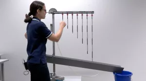 Video: Wurfparabel mit Wasserstrahl