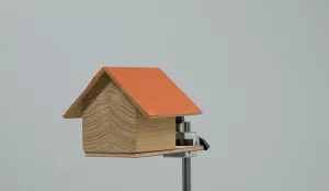 Video: Orkan deckt Hausdach ab