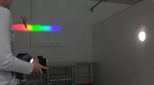 Video: Beugung am Gitter mit einer Weißlichtquelle