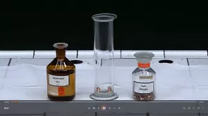 Video: Stickstoffdioxidherstellung aus Kupfer und Salpetersäure