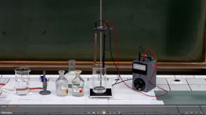 Video: Elektrolyse von Zink an Kupfer und Erhitzung zu Messing