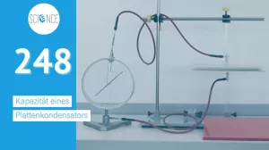 Video: Kapazität eines Plattenkondensators bei konstanter Ladung