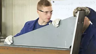 Video: Konstruktionsmechaniker/in