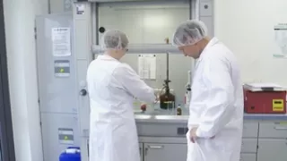 Video: Milchwirtschaftliche/r Laborant/in