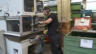 Video: Stanz- und Umformmechaniker/in