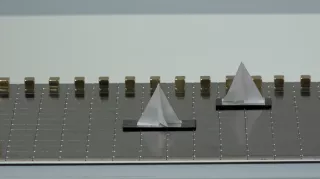 Video: Diamagnetische Levitation von pyrolytischem Graphit auf Neodym-Magneten