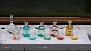 Video: Komplexbildung in Wasser und Ammoniak mit Übergangsmetallsalzen
