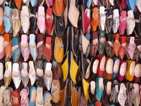 Arbeitsblatt: Klamottenkiste - Ein Video-Planspiel zu Respekt im Klassenchat