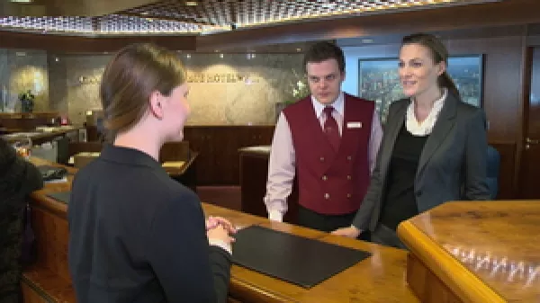 Video: Hotelkaufmann/-frau