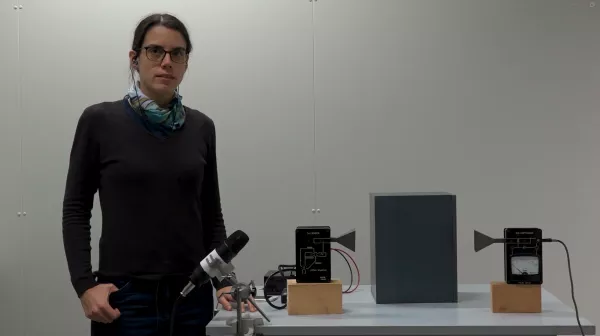 Video: Totalreflexion und evaneszente Welle mit Mikrowellen