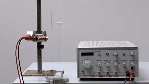 Video: Resonanzen einer Blattfeder