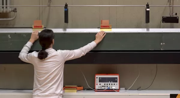Video: Elastischer Stoß (quantitativ)
