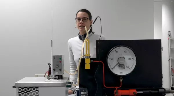 Video: Kohlendioxid-Verflüssigung