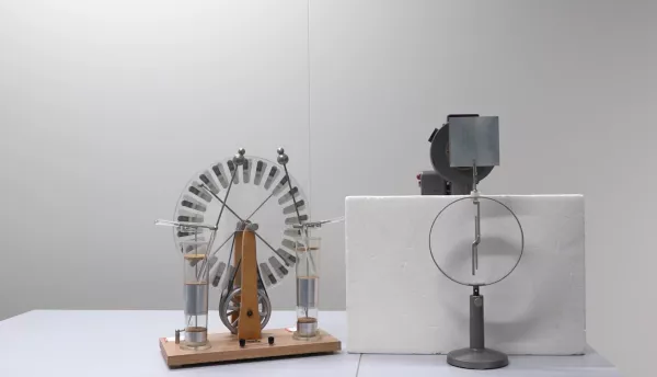 Video: Fotoeffekt an einem Zink-Blech