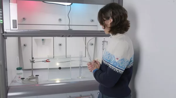Video: Modellversuch zum 22-Grad-Halo der Sonne