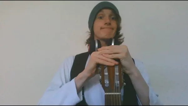 Video: Jugendliche zu Krieg und Klima | Glaubst Du, der Krieg verhindert, dass wir uns angemessen ums Klima kümmern?