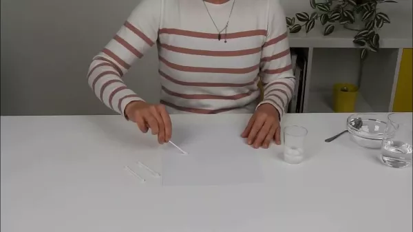 Entdeckendes: Risanje z nevidnim črnilom | Poskus