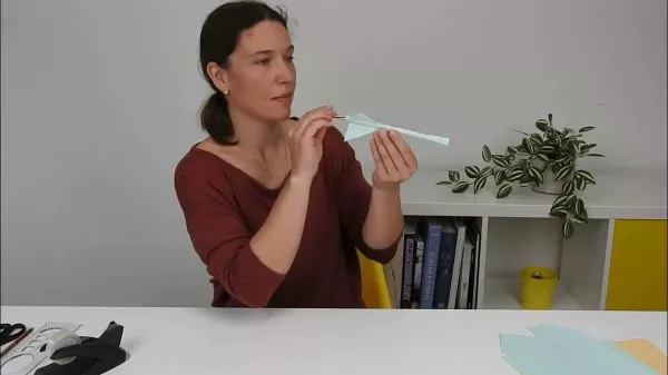 Entdeckendes: Papirnata raketa | Poskus